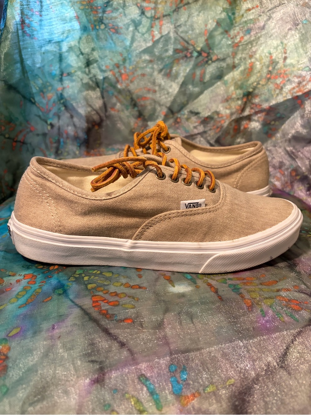 Vans Men Off the Wall Laceup Canvas Shoes- Size M6.5 Tan